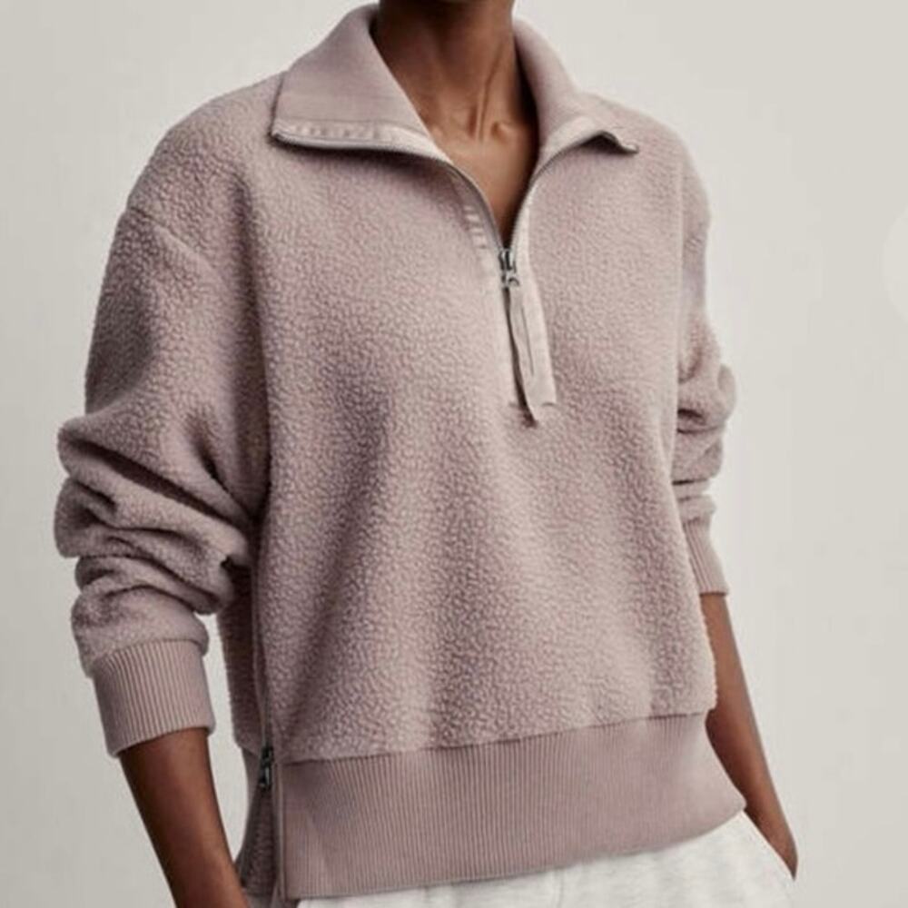 Varley XS Roselle Half Zip Fleece Sphinx Taupe Boxy EUC Plush Sustainable Preppy